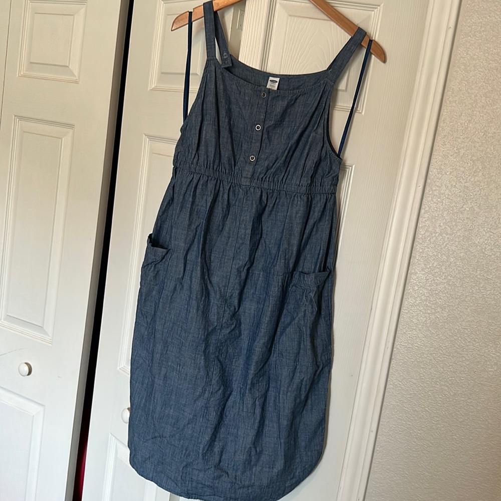 Old Navy Chambray Maternity Dress